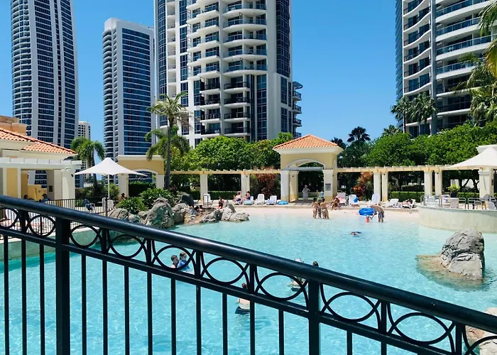 Bellagio@Chevron, Luxe, 2 Bedroom Apartment In The Heart Of Surfers Paradise!